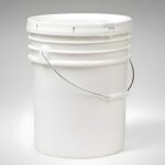 Seau 5 gallons plastique blanc