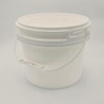 Seau plastique 3.5 gallons blanc